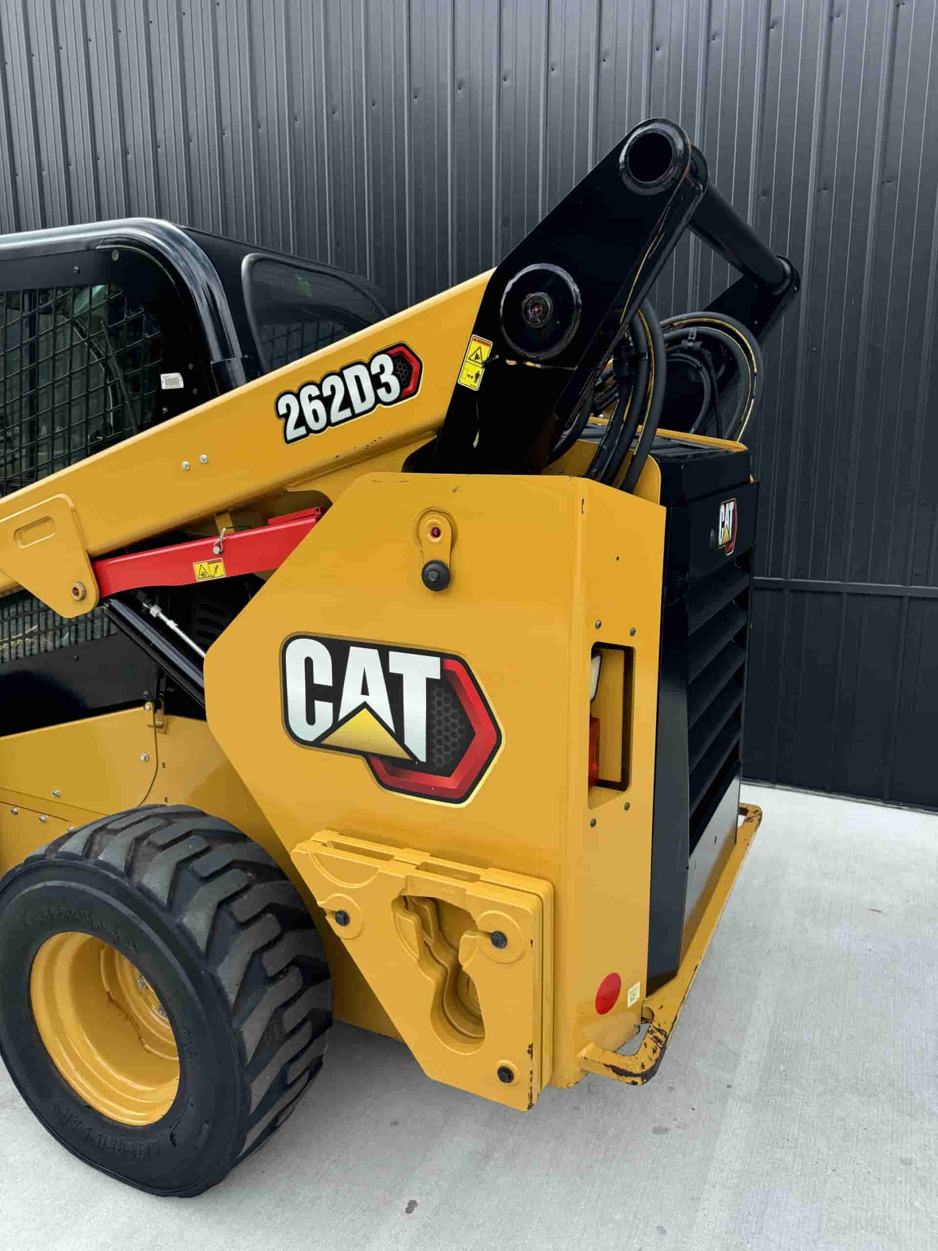 2021 CAT 262D3 CLEAN
